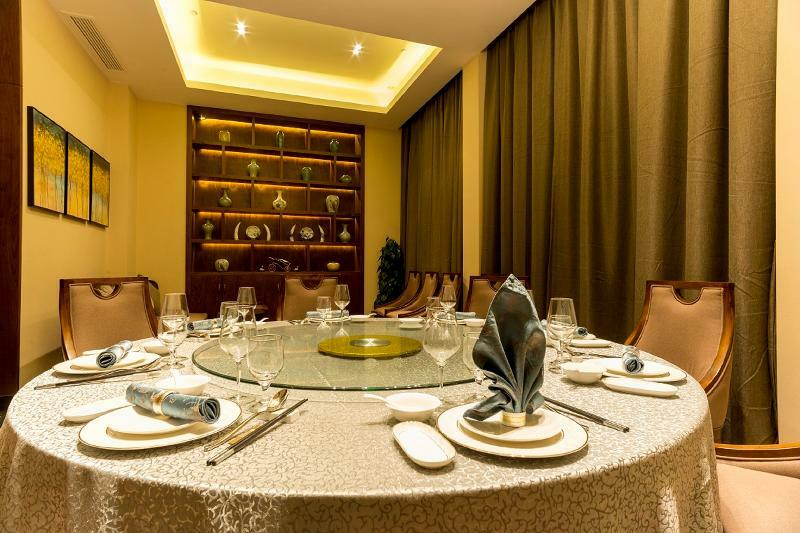 Qingfeng Garden 4*