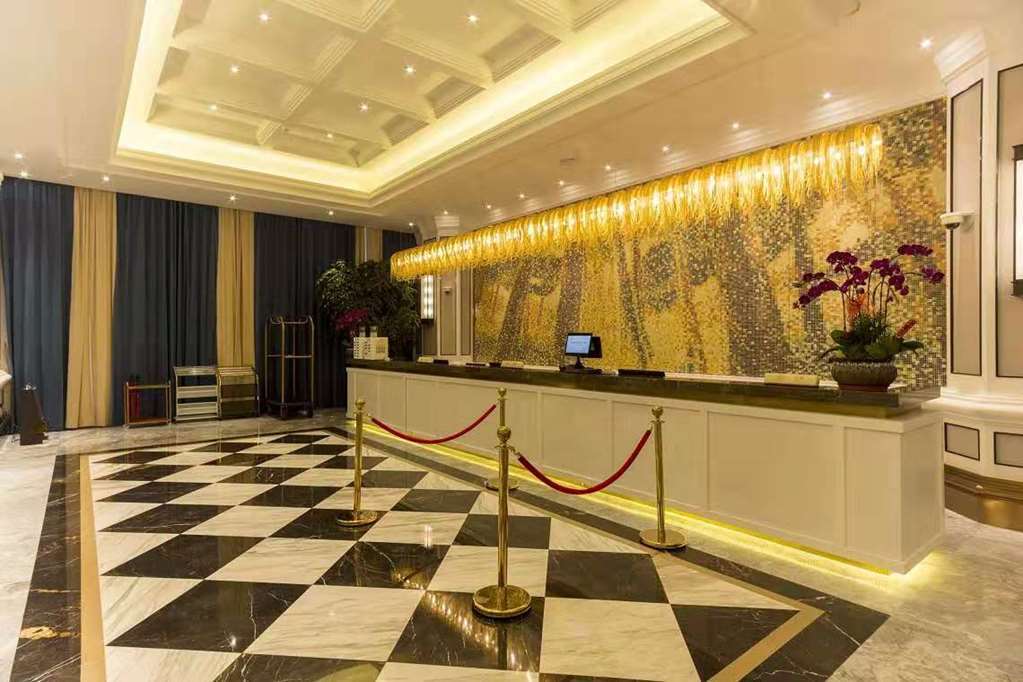 Qingfeng Garden Hotel 4*